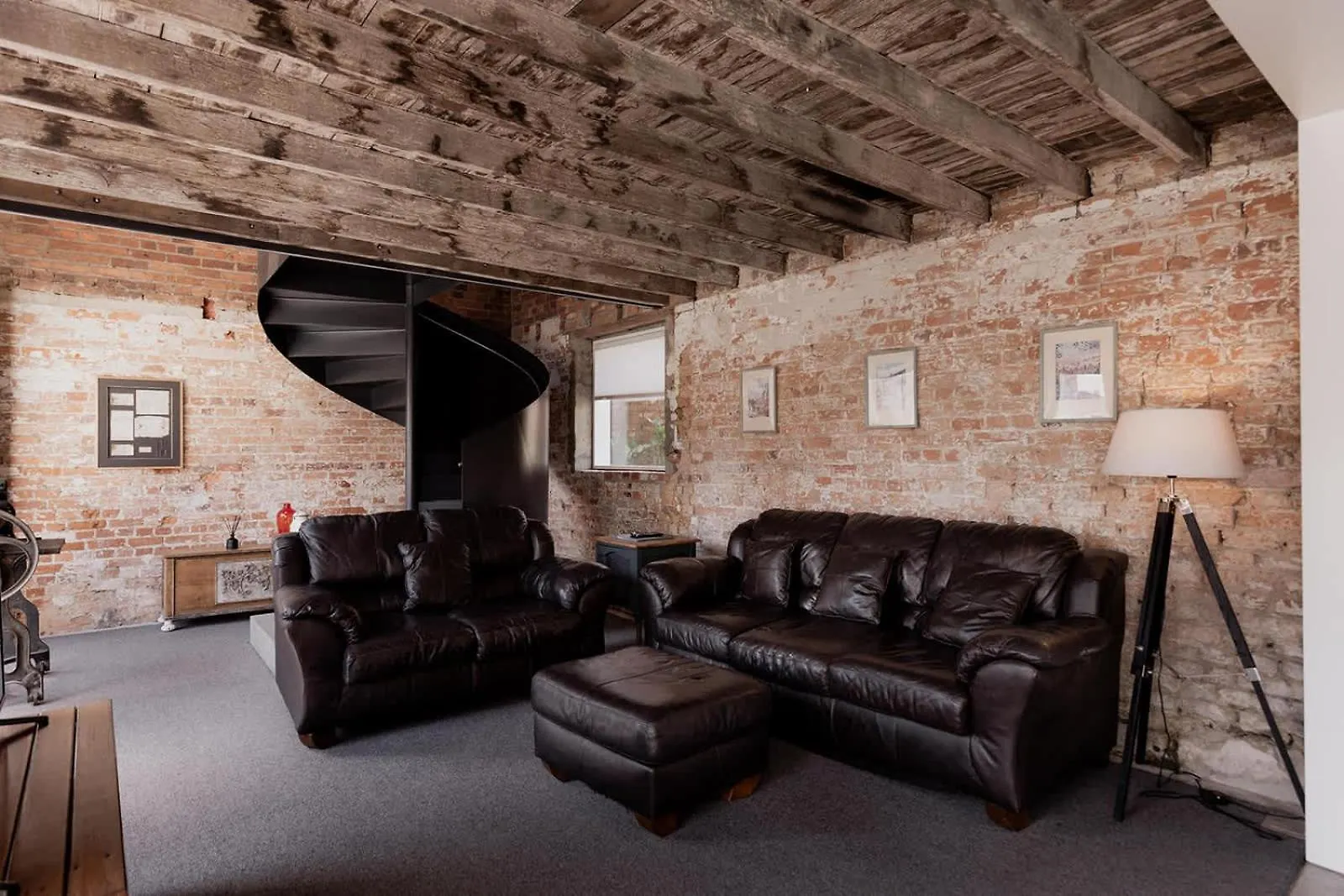 The Stable Villa Hobart Holiday home